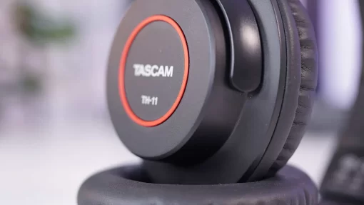 Tai Nghe Kiểm Âm Tascam Th-11